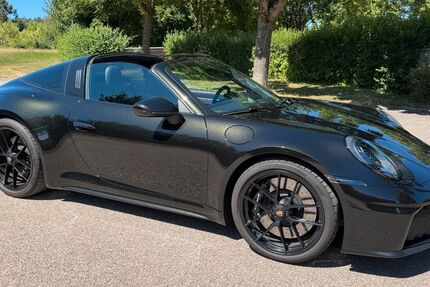 Porsche 992 4.200 km 209.800 &euro; Heilbronn 74072