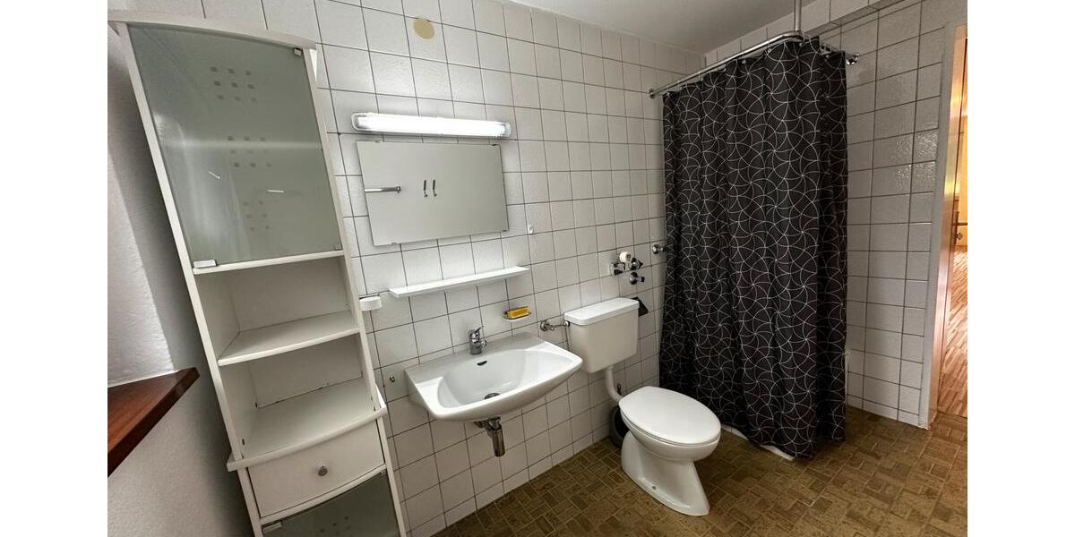 Etagenwohnung Neuhausen auf den Fildern - 1.5 Zimmer, 43 m&sup2;, 700&euro; | Angebot:26097381