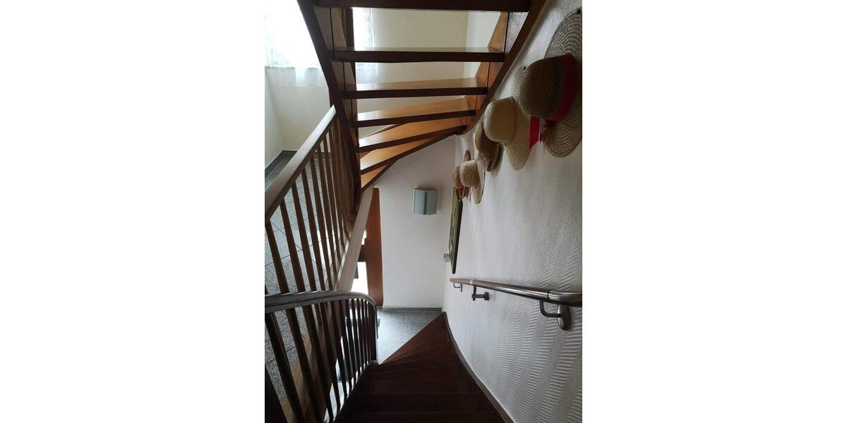 Reihenhaus Remseck am Neckar - 6 Zimmer, 180 m&sup2;, 600.000&euro; | Angebot:26052005