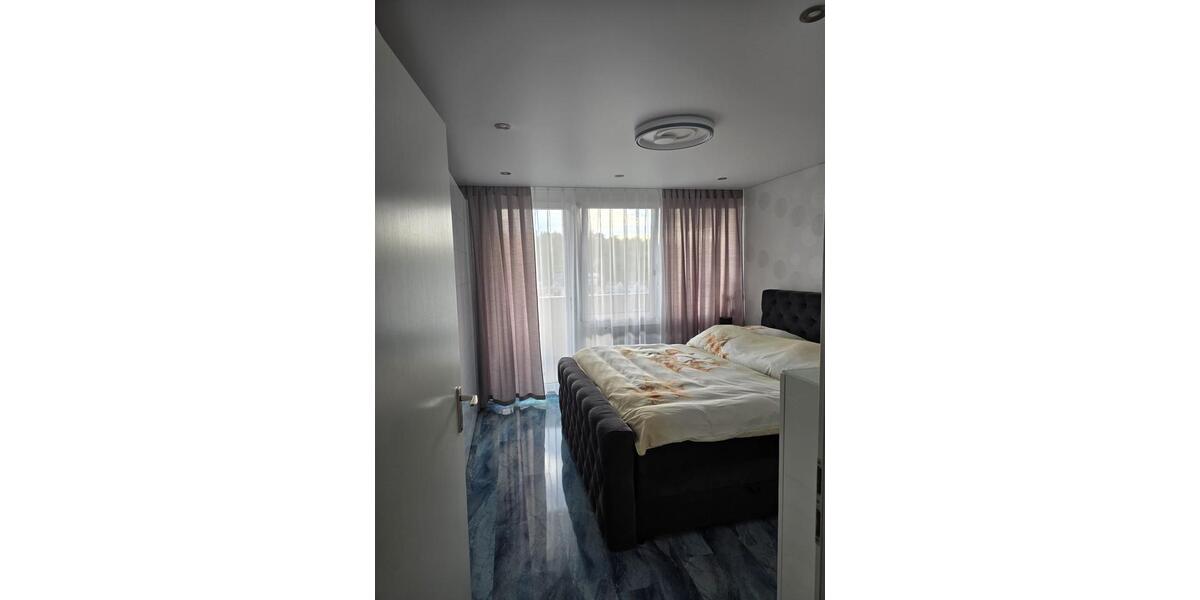 Etagenwohnung Winnenden - 4 Zimmer, 107 m&sup2;, 330.000&euro; | Angebot:26802184