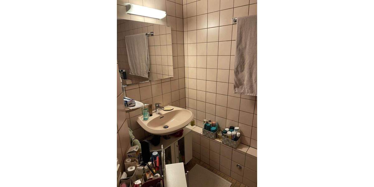 Etagenwohnung Ditzingen - 3 Zimmer, 79 m&sup2;, 295.000&euro; | Angebot:25677291