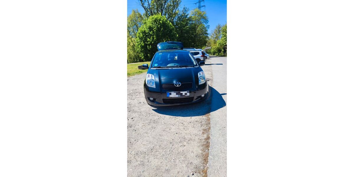 Toyota Yaris 67.184 km 5.000 &euro; Esslingen 73730