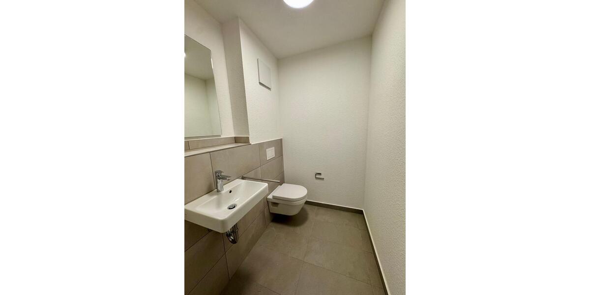 Erdgeschoßwohnung Remseck am Neckar - 3 Zimmer, 83 m&sup2;, 1.555&euro; | Angebot:25268984