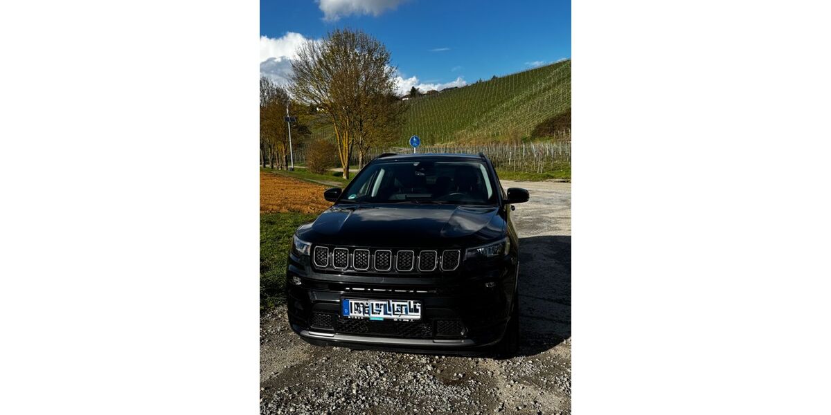 Jeep Compass 24.000 km 23.450 &euro; Neckarwestheim 74382