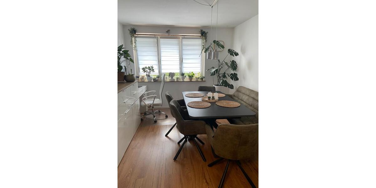 Etagenwohnung Stuttgart Mühlhausen - 4 Zimmer, 97 m&sup2;, 359.000&euro; | Angebot:26987304