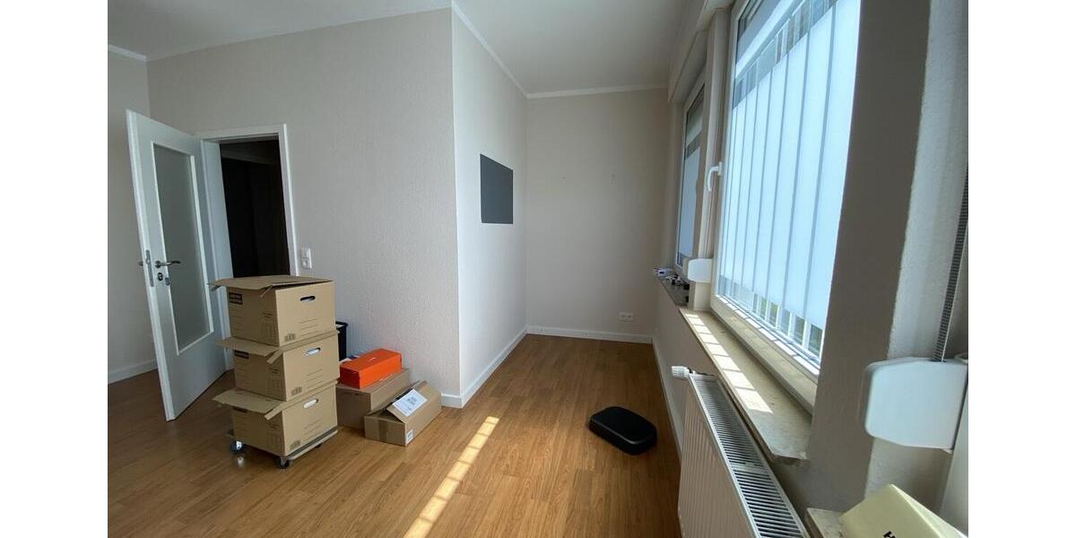 Erdgeschoßwohnung Weinstadt - 4 Zimmer, 115 m&sup2;, 1.850&euro; | Angebot:26398210