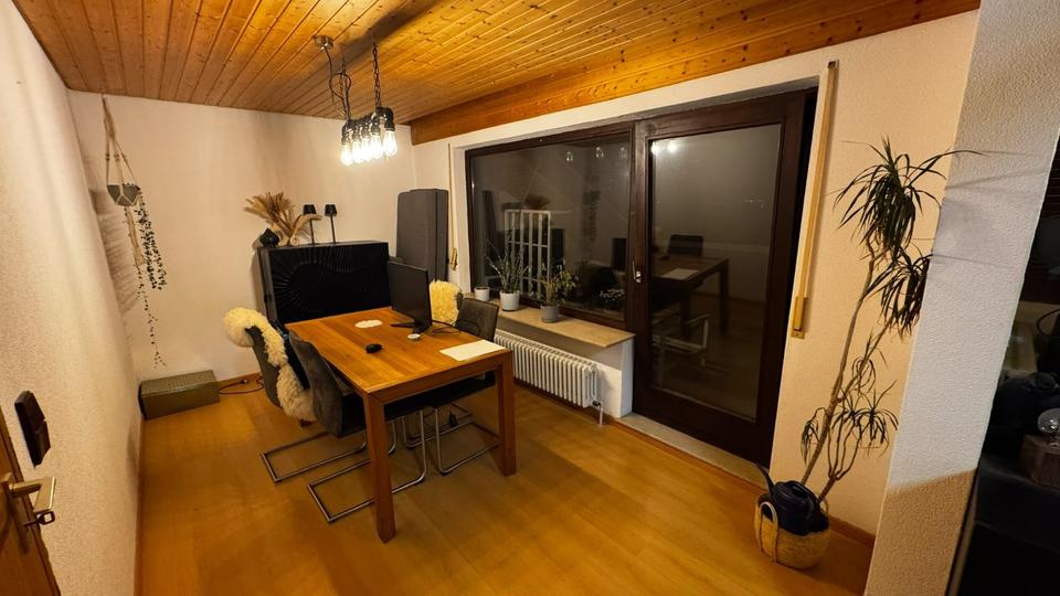 Dachgeschoßwohnung Ostfildern - 2 Zimmer, 70 m&sup2;, 750&euro; | Angebot:27595962