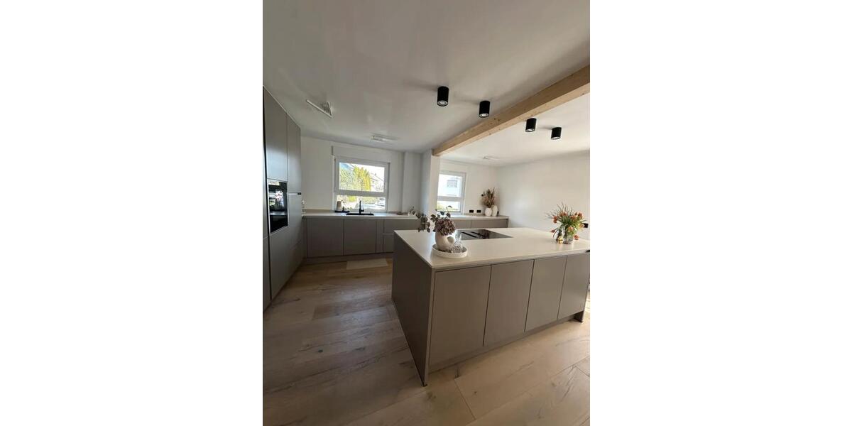 Mehrfamilienhaus, Wohnhaus Ditzingen - 7 Zimmer, 170 m&sup2;, 899.000&euro; | Angebot:26855696