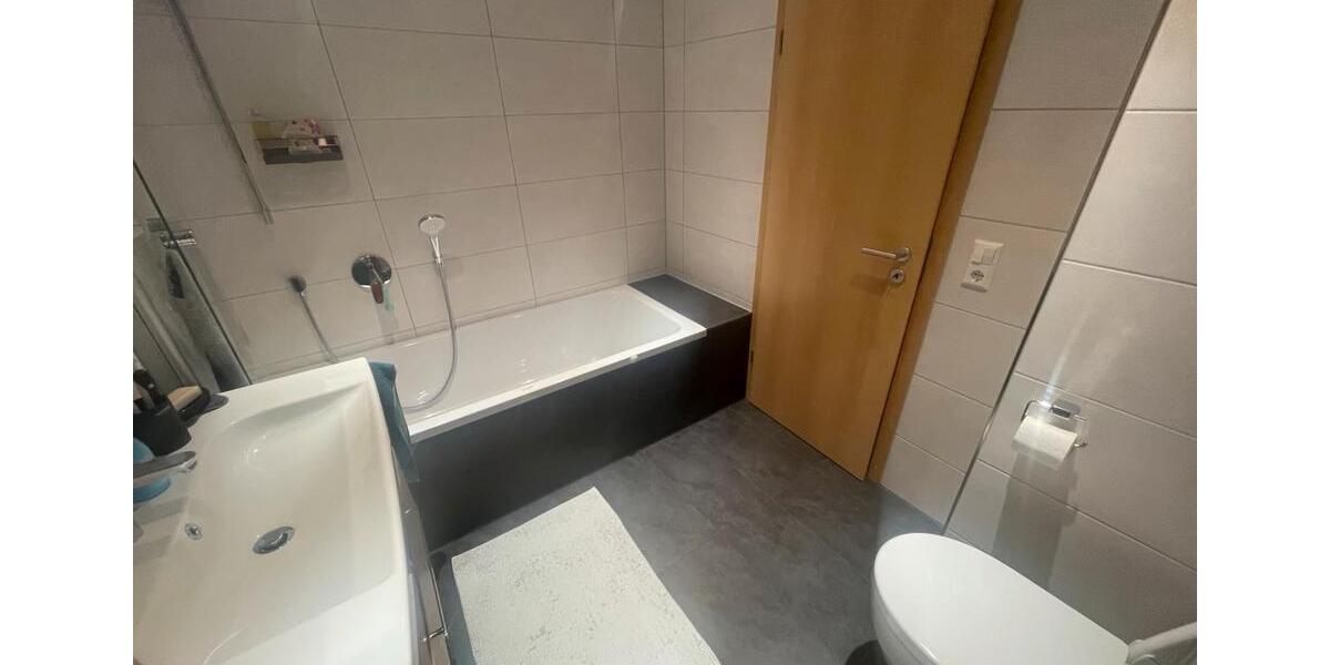 Maisonettenwohnung Weinsberg - 5 Zimmer, 118 m&sup2;, 1.750&euro; | Angebot:27595285