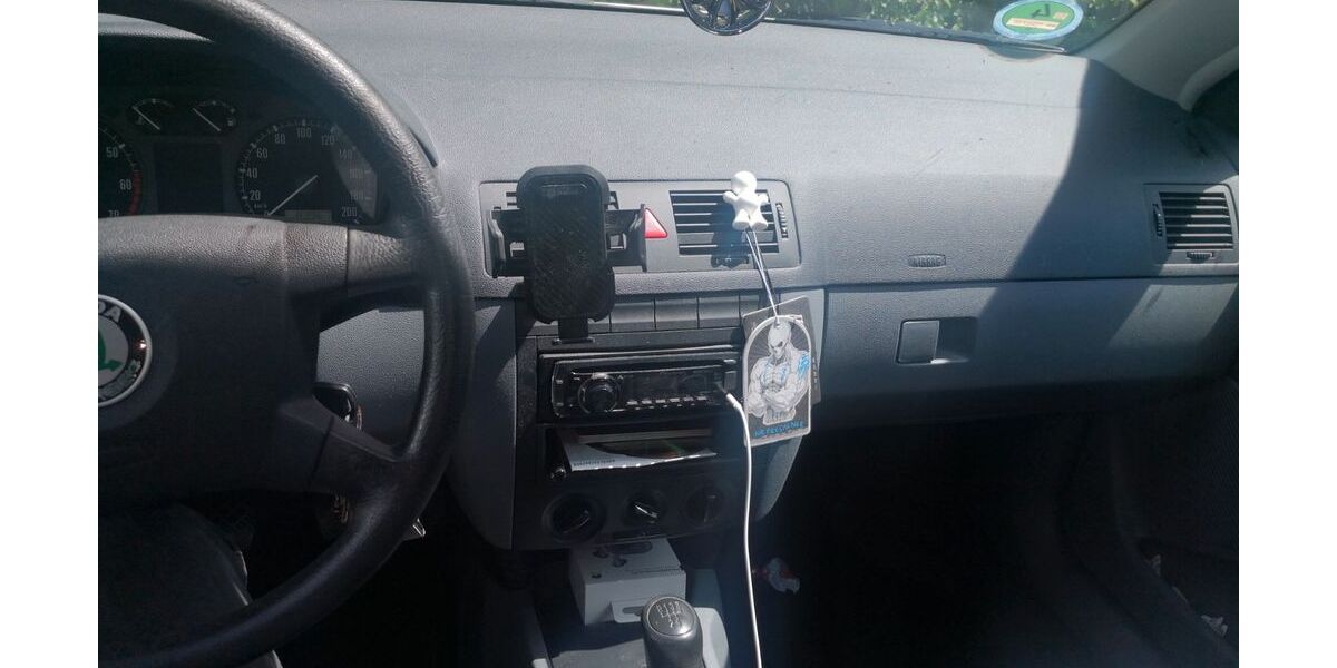 Skoda Fabia 83.967 km 600 &euro; Korb 71404