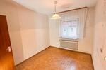 Mehrfamilienhaus, Wohnhaus Stuttgart Mühlhausen - 8 Zimmer, 209 m&sup2;, 585.000&euro; | Angebot:27533807