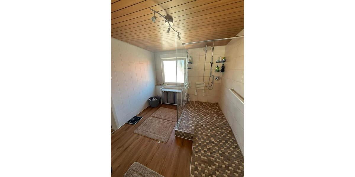 Einfamilienhaus Neckarwestheim - 6 Zimmer, 216 m&sup2;, 699.000&euro; | Angebot:26976409