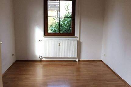 Wohnung Plochingen - 3 Zimmer, 66 m&sup2;, 650&euro; | Angebot:26920384