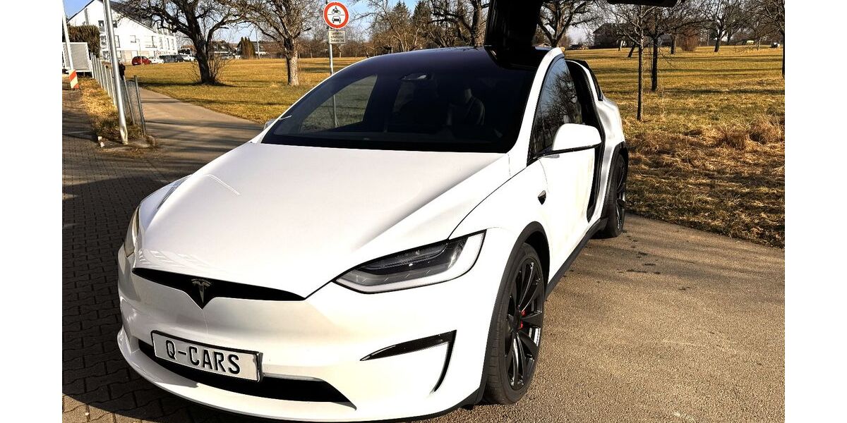 Tesla Model X 29.100 km 77.777 &euro; Stuttgart 70599