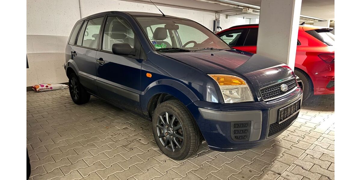 Ford Fusion 125.000 km 2.890 &euro; Stuttgart 70567