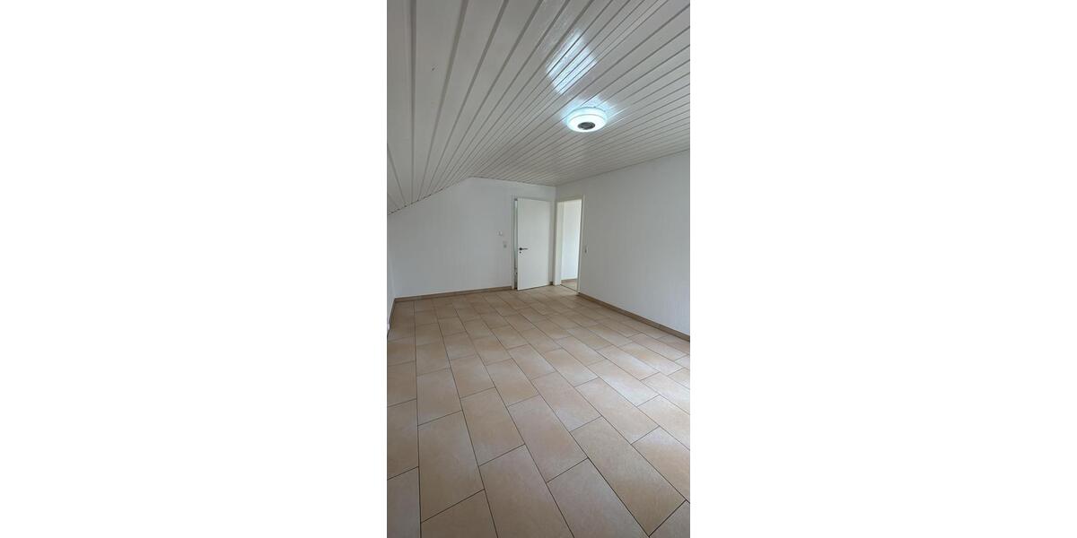 Dachgeschoßwohnung Marbach am Neckar - 3 Zimmer, 54 m&sup2;, 175.000&euro; | Angebot:26956284
