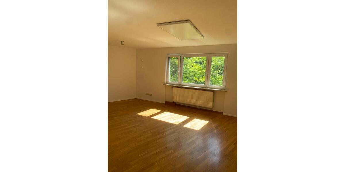 Etagenwohnung Stuttgart Bad Cannstatt - 3 Zimmer, 76 m&sup2;, 1.200&euro; | Angebot:27596051