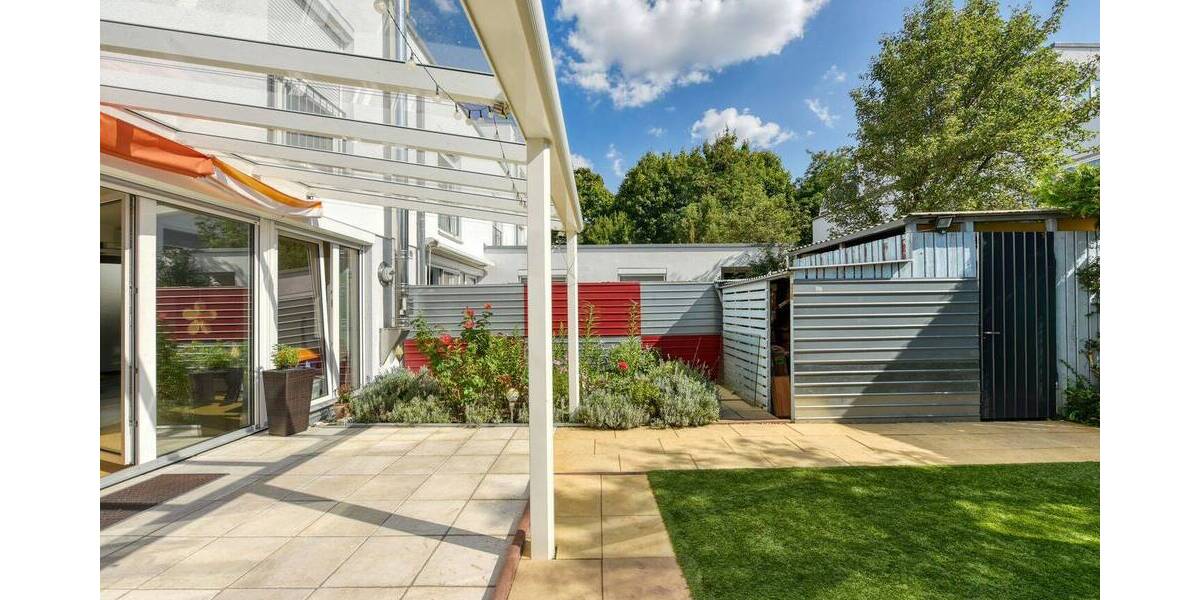 Reihenmittelhaus Stuttgart Zuffenhausen - 4 Zimmer, 119 m&sup2;, 700.000&euro; | Angebot:25670991