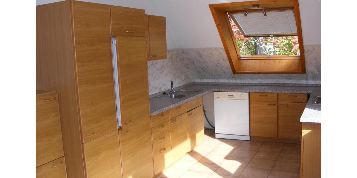 Dachgeschoßwohnung Mühlacker - 3 Zimmer, 72 m&sup2;, 770&euro; | Angebot:27576118
