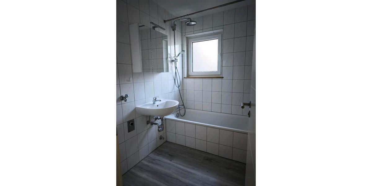 Erdgeschoßwohnung Schorndorf - 3 Zimmer, 80 m&sup2;, 285.000&euro; | Angebot:27166519