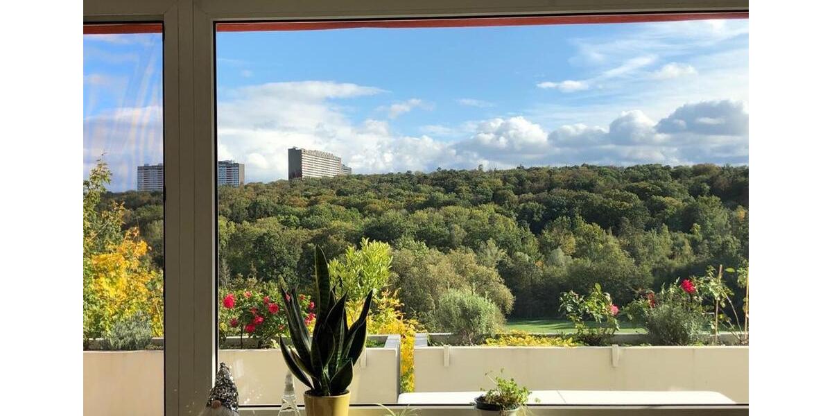 Erdgeschoßwohnung Stuttgart Degerloch - 2 Zimmer, 96 m&sup2;, 1.490&euro; | Angebot:27554304