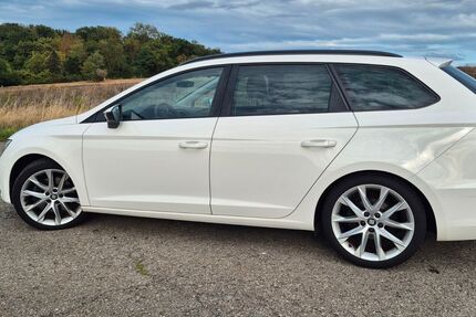Seat Leon 76.000 km 15.900 &euro; REMSECK 71686