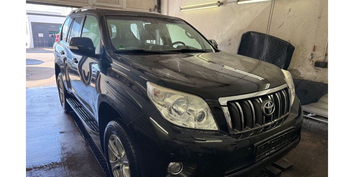 Toyota Land Cruiser 225.000 km 24.499 &euro; Fellbach 70736