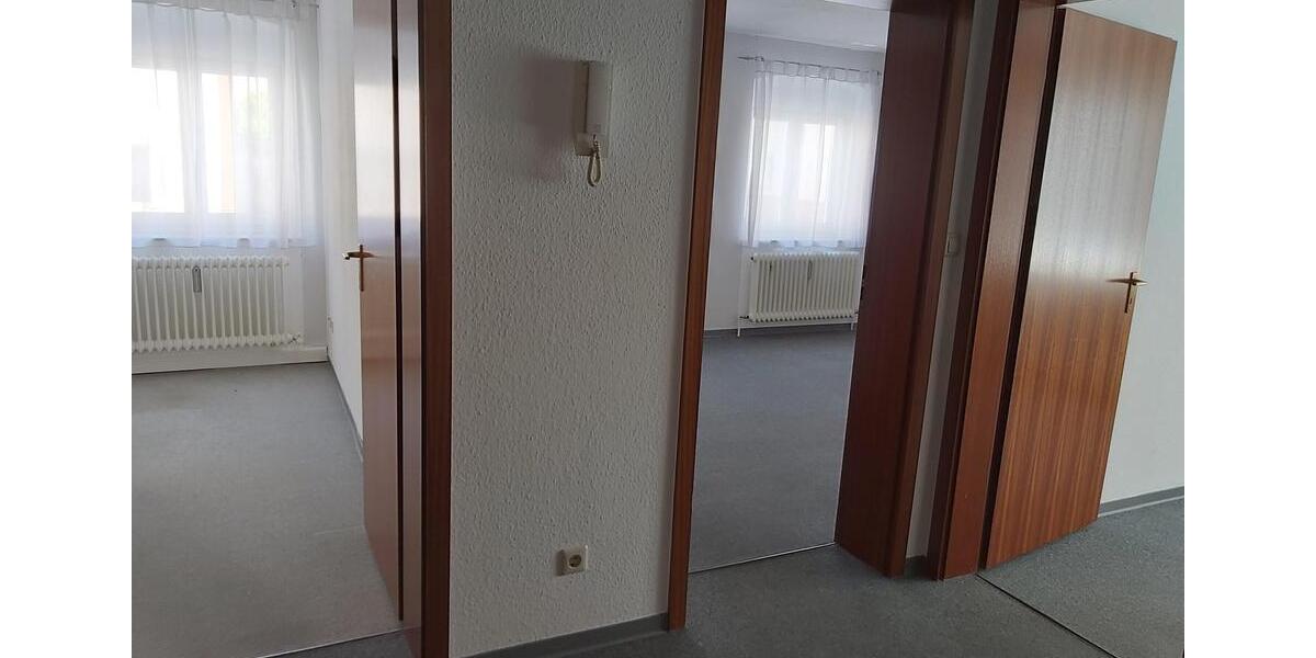 Erdgeschoßwohnung Kornwestheim - 3 Zimmer, 68 m&sup2;, 979&euro; | Angebot:25935091