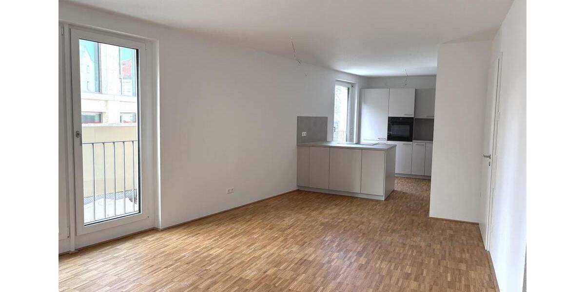 Etagenwohnung Leonberg - 3 Zimmer, 85 m&sup2;, 1.581&euro; | Angebot:23712510