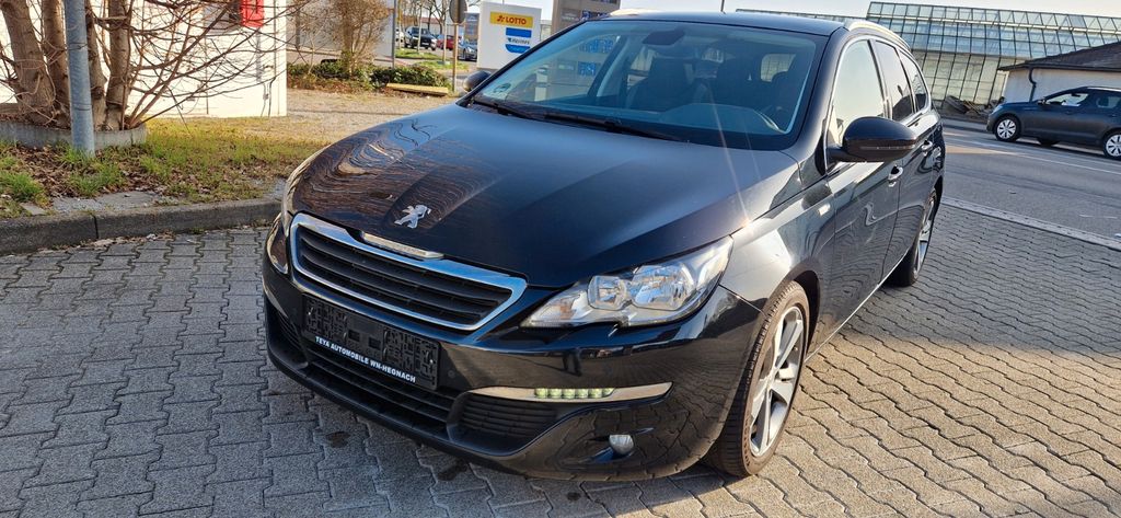 Peugeot 308 221.000 km 5.700 &euro; Waiblingen OT Hegnach 71334