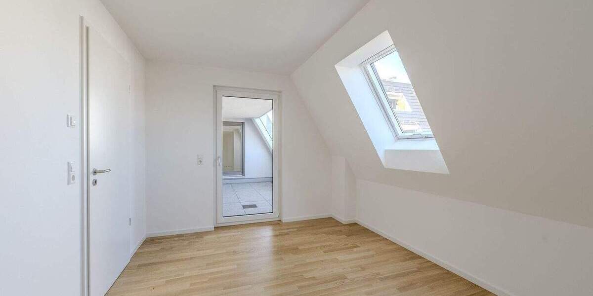 Etagenwohnung Stuttgart / Zuffenhausen Zuffenhausen - 4 Zimmer, 117 m&sup2;, 749.000&euro; | Angebot:25704192