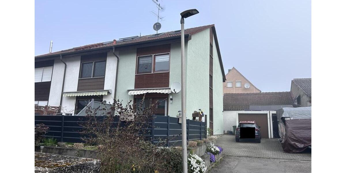 Reihenhaus Ludwigsburg Hoheneck - 4 Zimmer, 117 m&sup2;, 1.630&euro; | Angebot:26439203