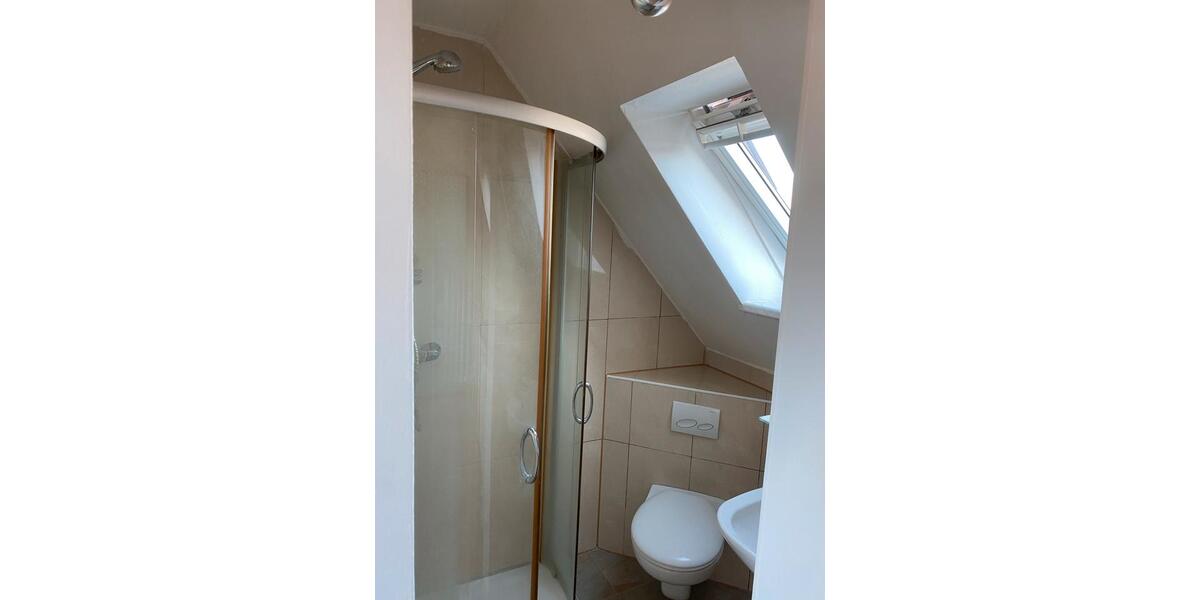 Dachgeschoßwohnung Brackenheim - 1 Zimmer, 27 m&sup2;, 400&euro; | Angebot:26432831