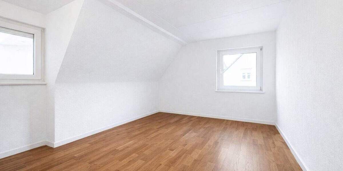 Mehrfamilienhaus, Wohnhaus Stuttgart Degerloch - 4 Zimmer, 145 m&sup2;, 599.000&euro; | Angebot:25819827