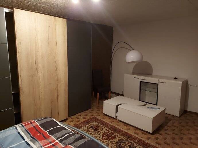 Mehrfamilienhaus, Wohnhaus Leingarten Großgartach - 8 Zimmer, 250 m&sup2;, 2.000&euro; | Angebot:25780397
