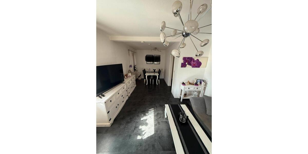 Mehrfamilienhaus, Wohnhaus Marbach am Neckar - 7 Zimmer, 165 m&sup2;, 390.000&euro; | Angebot:27200397