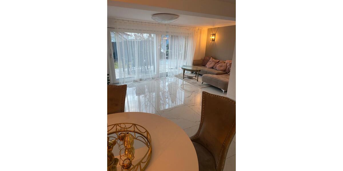 Doppelhaushälfte Möglingen - 6 Zimmer, 146 m&sup2;, 2.300&euro; | Angebot:26448103