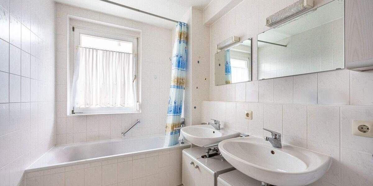 Etagenwohnung Ludwigsburg West - 3 Zimmer, 77 m&sup2;, 314.000&euro; | Angebot:25742432