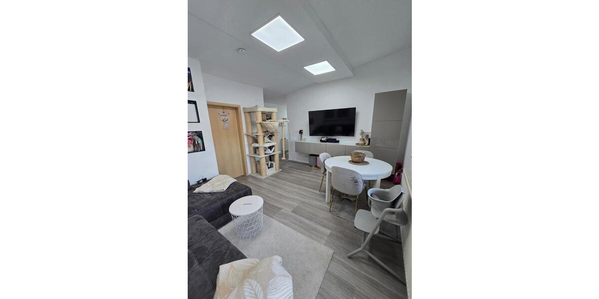 Dachgeschoßwohnung Waiblingen - 2.5 Zimmer, 55 m&sup2;, 245.000&euro; | Angebot:26804415