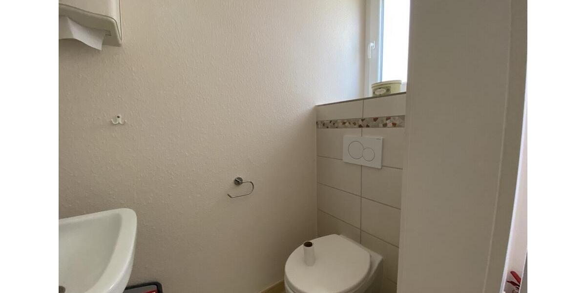 Erdgeschoßwohnung Weinstadt - 4 Zimmer, 115 m&sup2;, 1.850&euro; | Angebot:26398210