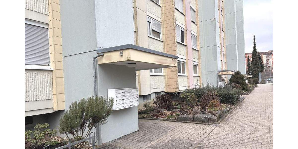 Etagenwohnung Sindelfingen Nord - 3 Zimmer, 83 m&sup2;, 305.000&euro; | Angebot:25877057