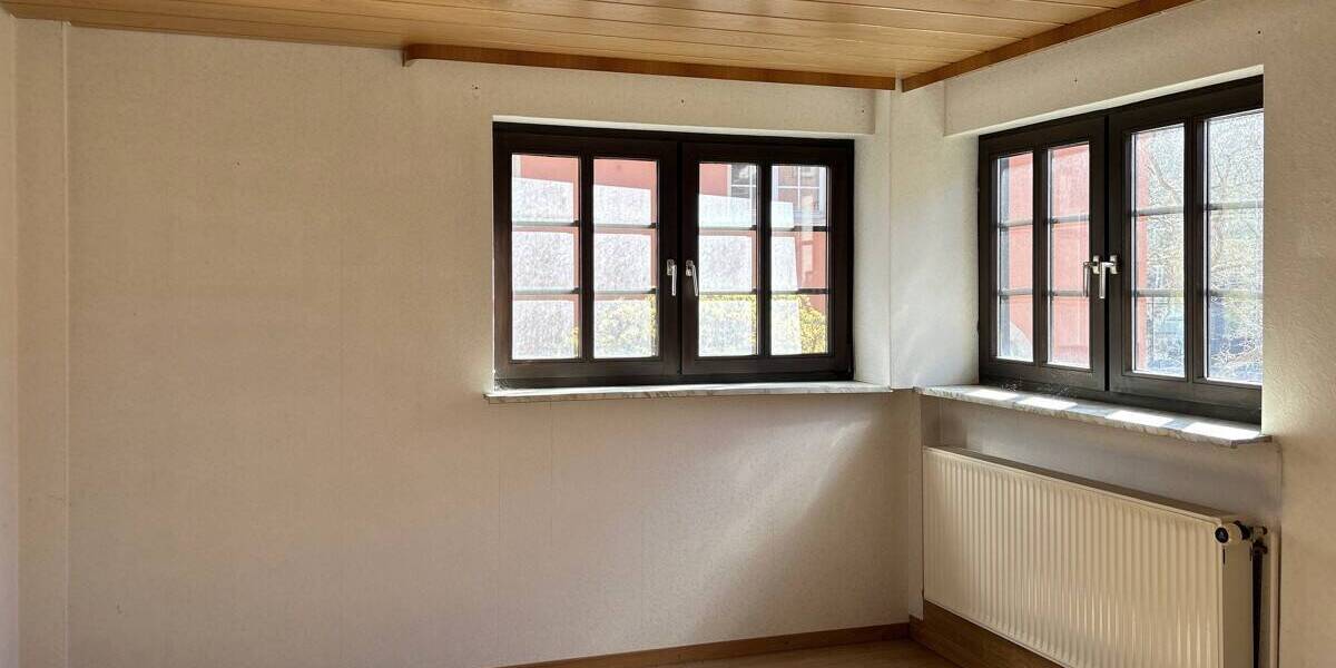 Mehrfamilienhaus, Wohnhaus Stuttgart / Vaihingen Vaihingen - 9 Zimmer, 362 m&sup2;, 490.000&euro; | Angebot:26419022