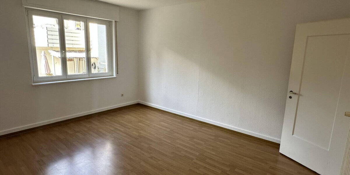 Etagenwohnung Stuttgart Botnang - 4 Zimmer, 110 m&sup2;, 1.590&euro; | Angebot:26511677