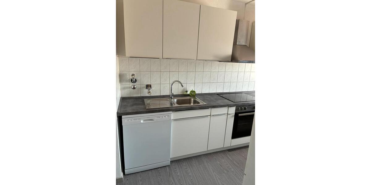 Etagenwohnung Ditzingen - 2 Zimmer, 67 m&sup2;, 1.300&euro; | Angebot:25935923