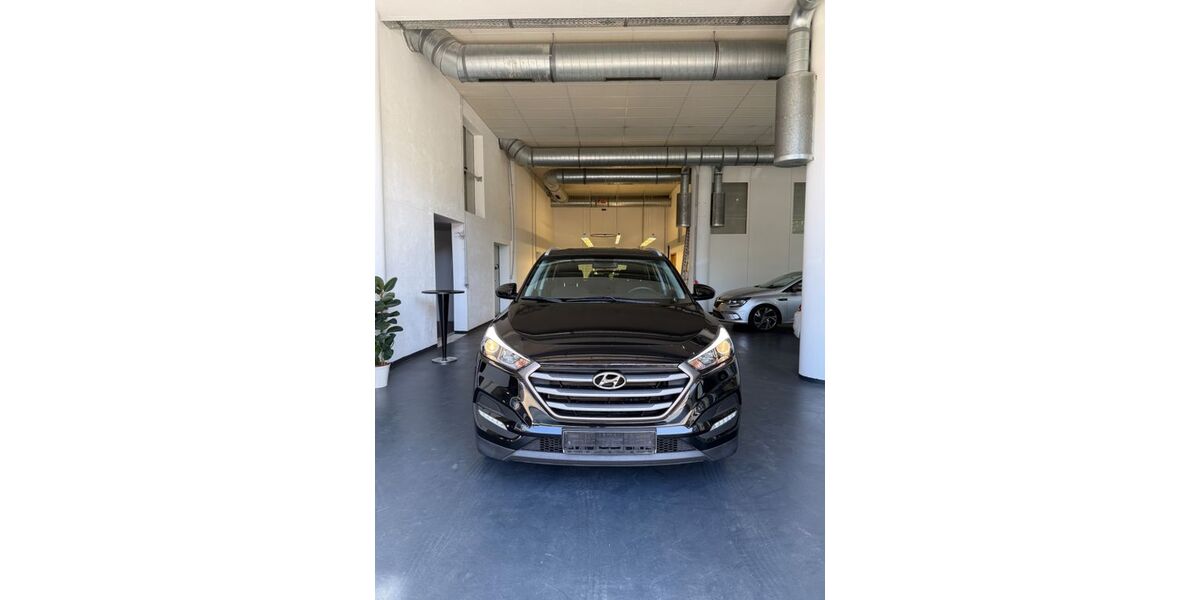 Hyundai TUCSON 28.500 km 15.450 &euro; Böblingen 71034