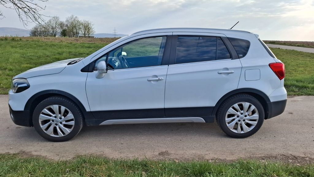 Suzuki (SX4) S-Cross 109.000 km 10.000 &euro; Leutenbach 71397