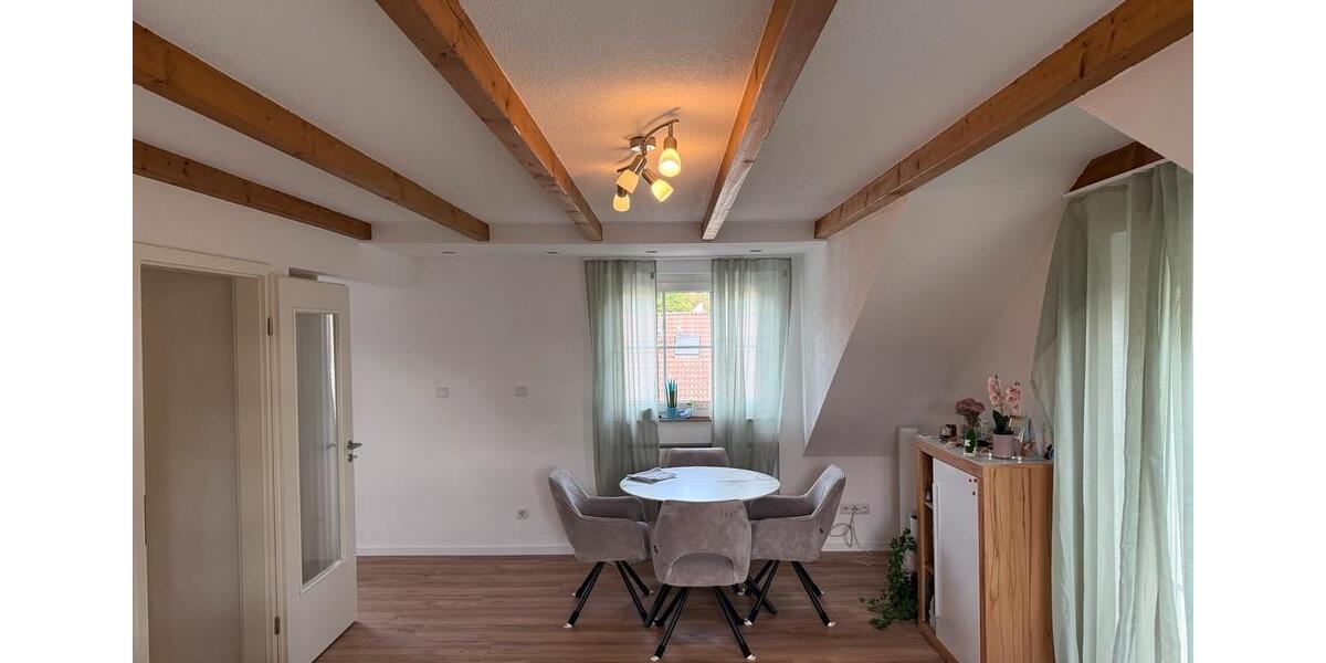 Dachgeschoßwohnung Weinstadt - 3 Zimmer, 65 m&sup2;, 1.100&euro; | Angebot:27543116