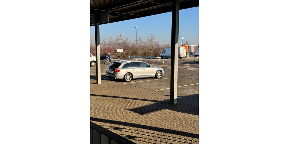 Audi A4 128.000 km 13.100 &euro; Heilbronn 74076