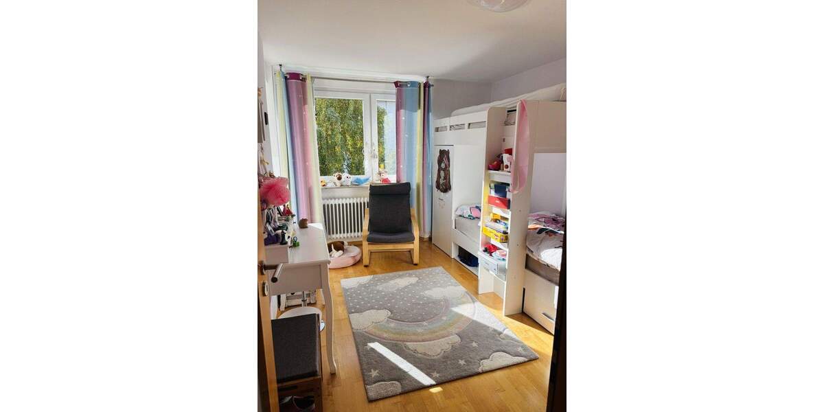Reihenmittelhaus Fellbach Schmiden - 9 Zimmer, 184 m&sup2;, 749.000&euro; | Angebot:25654311