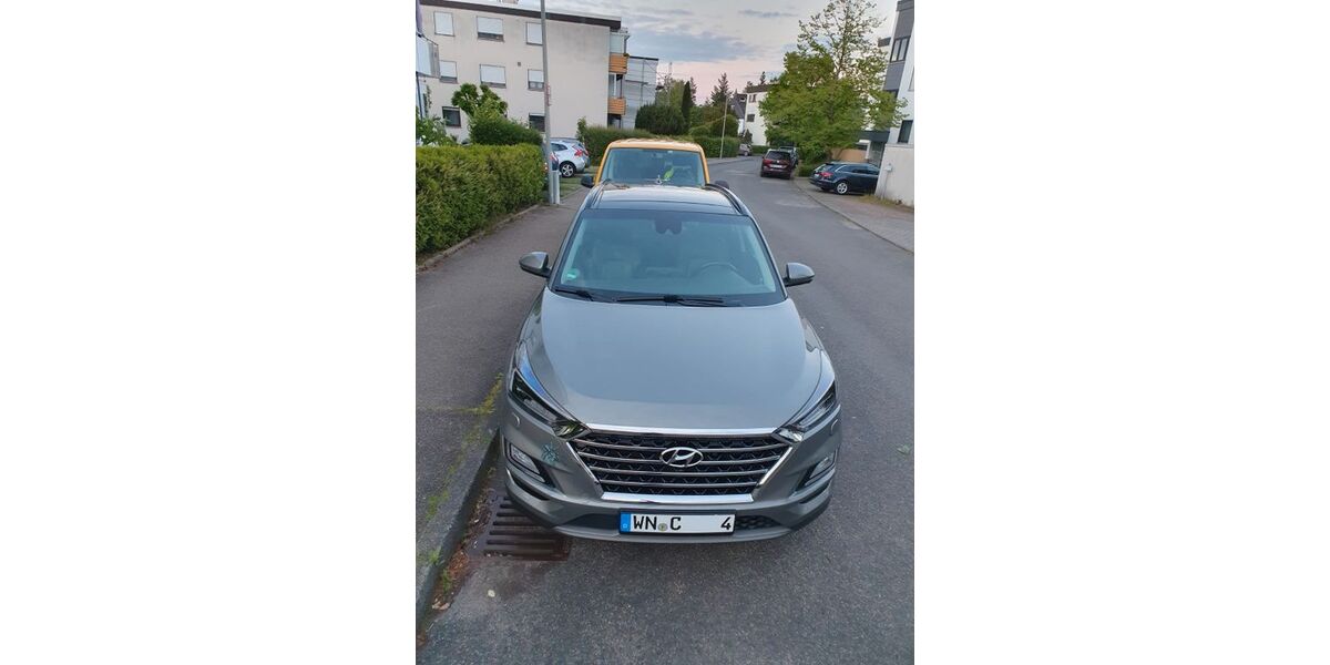 Hyundai TUCSON 52.000 km 20.900 &euro; Waiblingen 71334